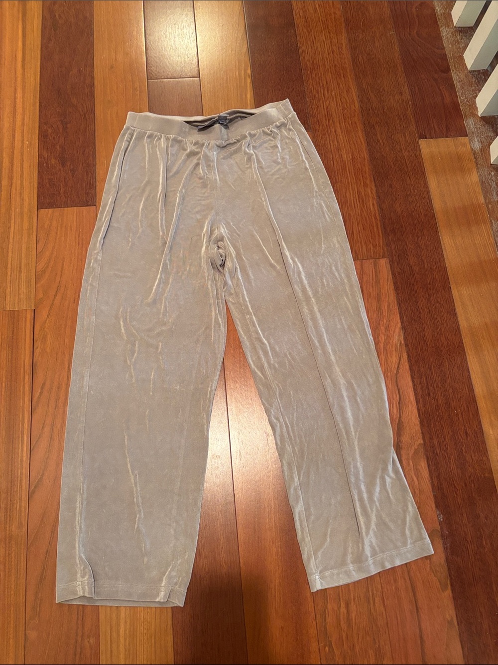 Chicos Travelers Taupe Slinky Knit Wide Leg Pants Sz 12 Beige Pull On Mature